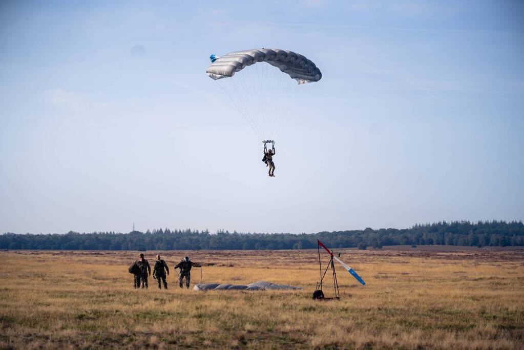 Airborne Luchtlandingen en Herdenking in Ede