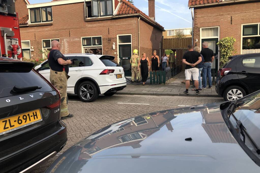 Gasfles van barbecue vliegt in brand
