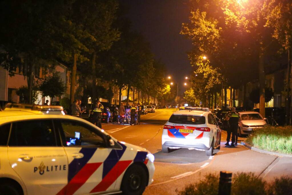 Grote politieopkomst door vechtpartij tussen jongeren