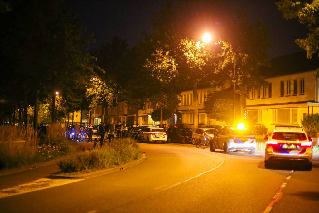 Grote politieopkomst door vechtpartij tussen jongeren