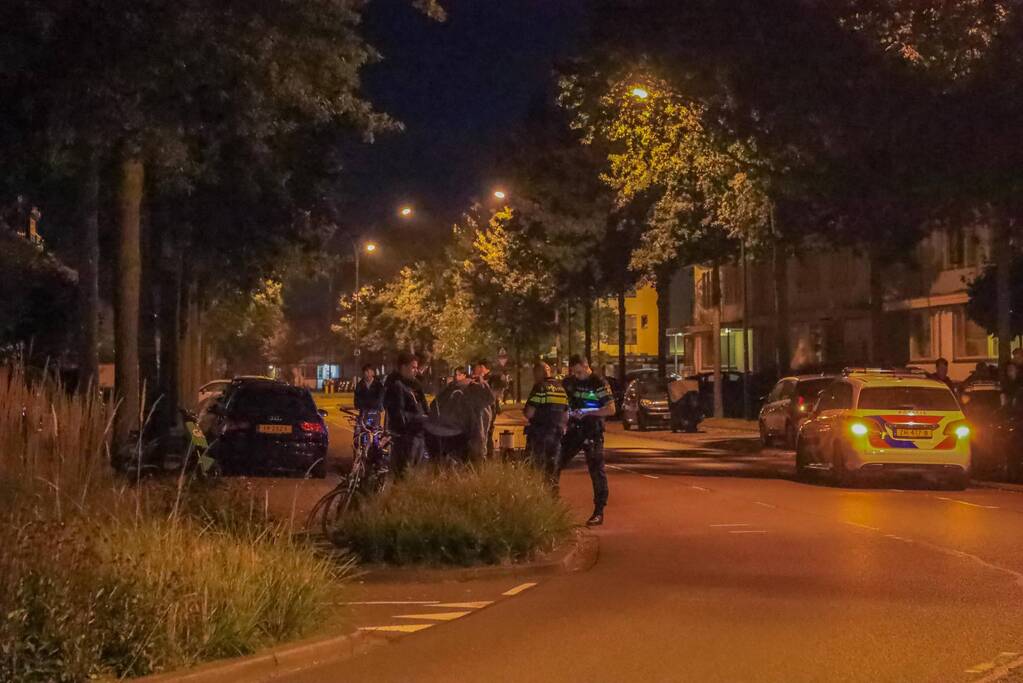 Grote politieopkomst door vechtpartij tussen jongeren