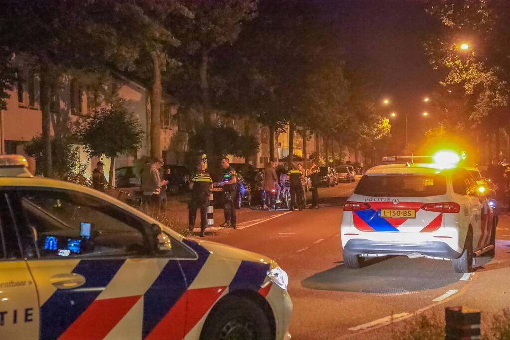Grote politieopkomst door vechtpartij tussen jongeren