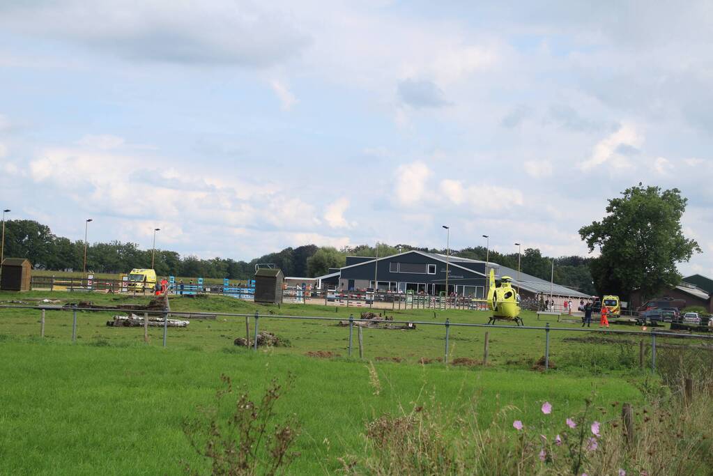 Traumahelikopter landt voor incident