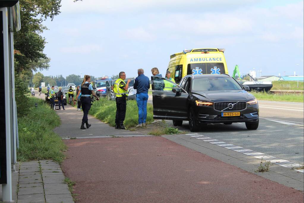 Kop-staart botsing tussen twee voertuigen