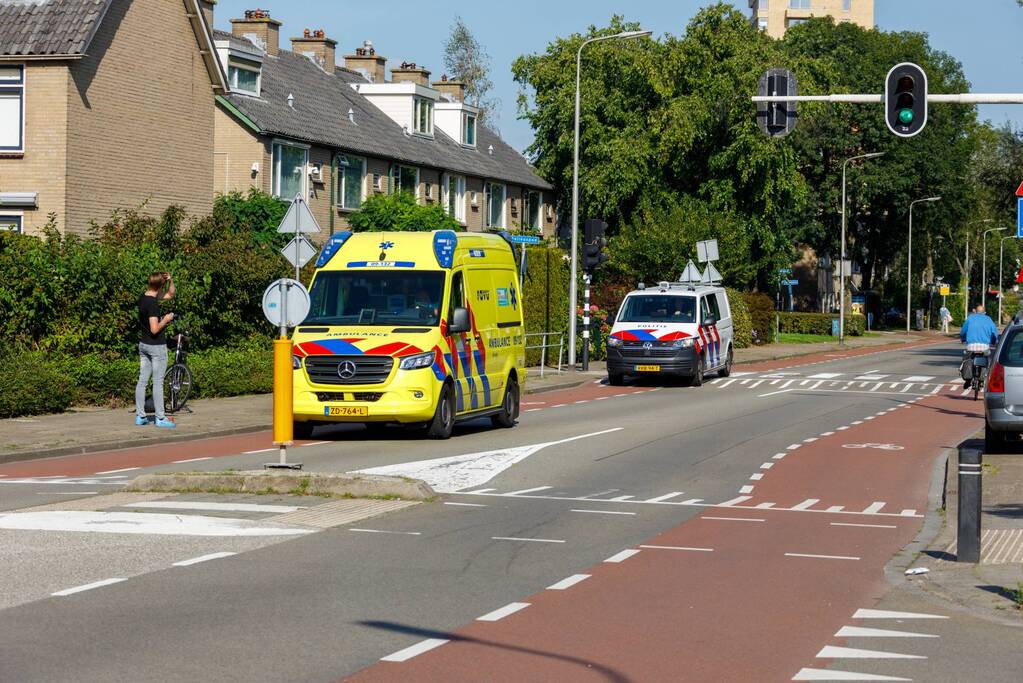 Voetgangster gewond bij botsing met fietser