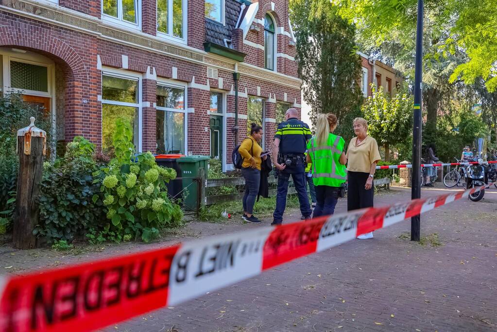 Persoon overleden in woning aangetroffen