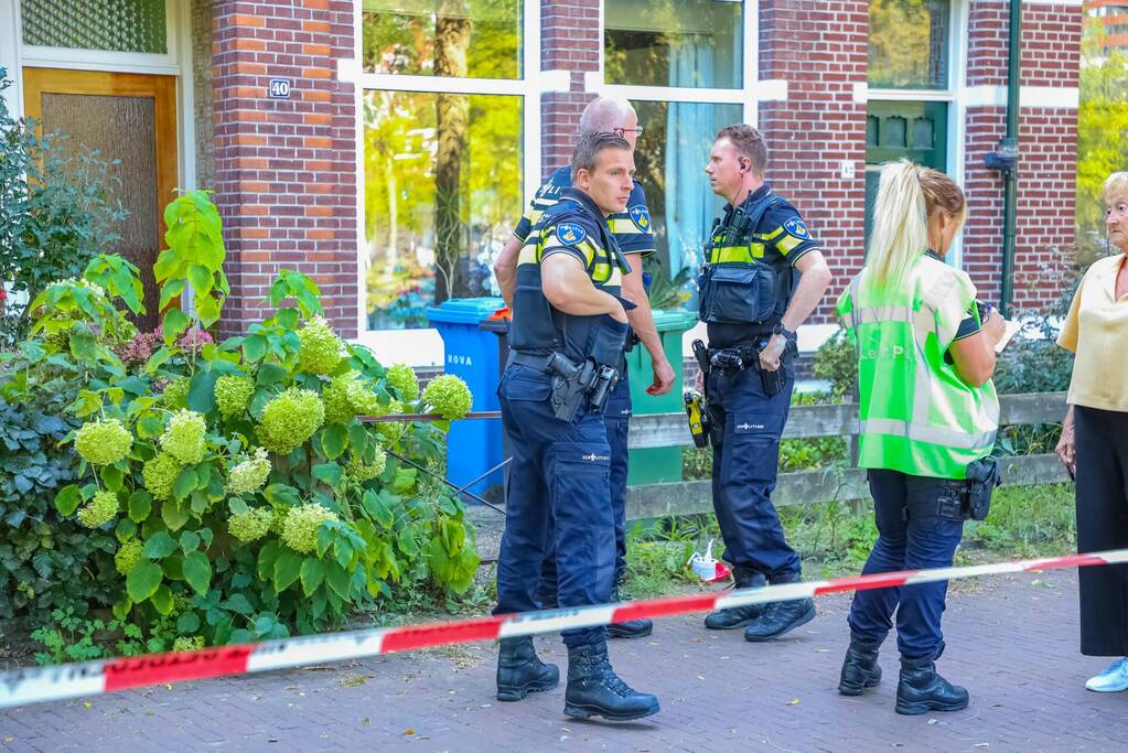 Persoon overleden in woning aangetroffen