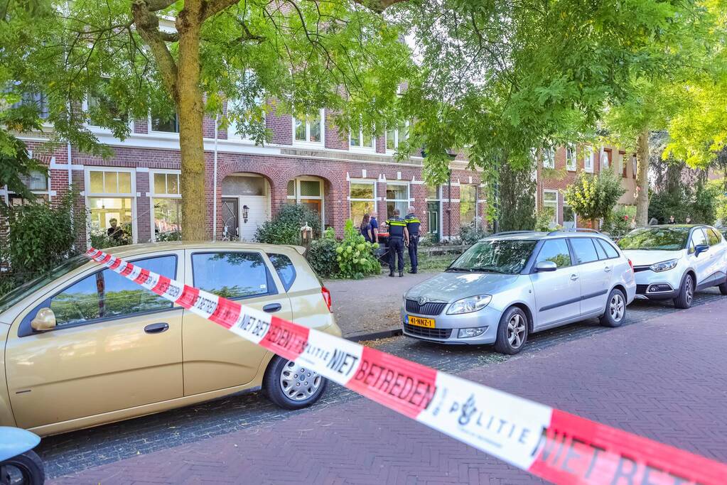 Persoon overleden in woning aangetroffen