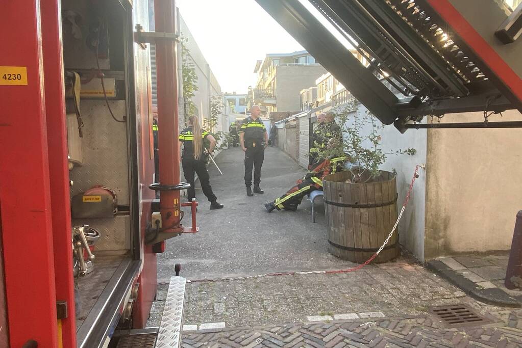 Politie treft hennepkwekerij aan in woning