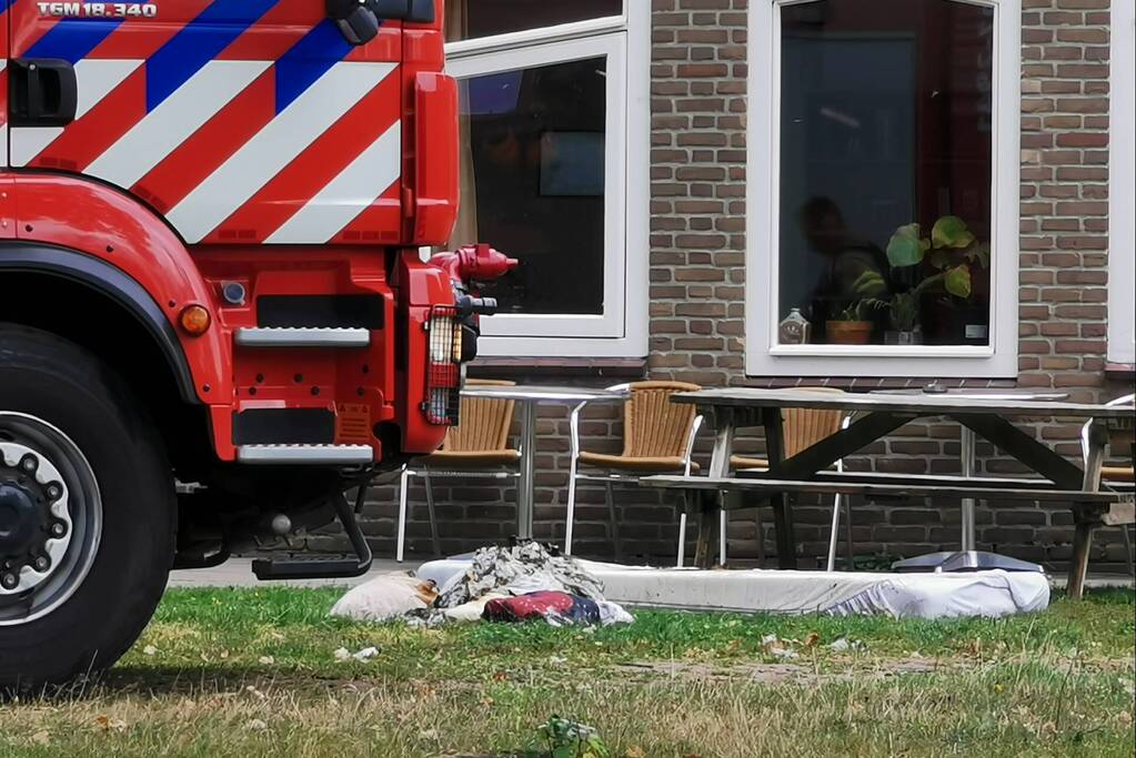 Pand zorgboerderij ontruimd door brand in matras