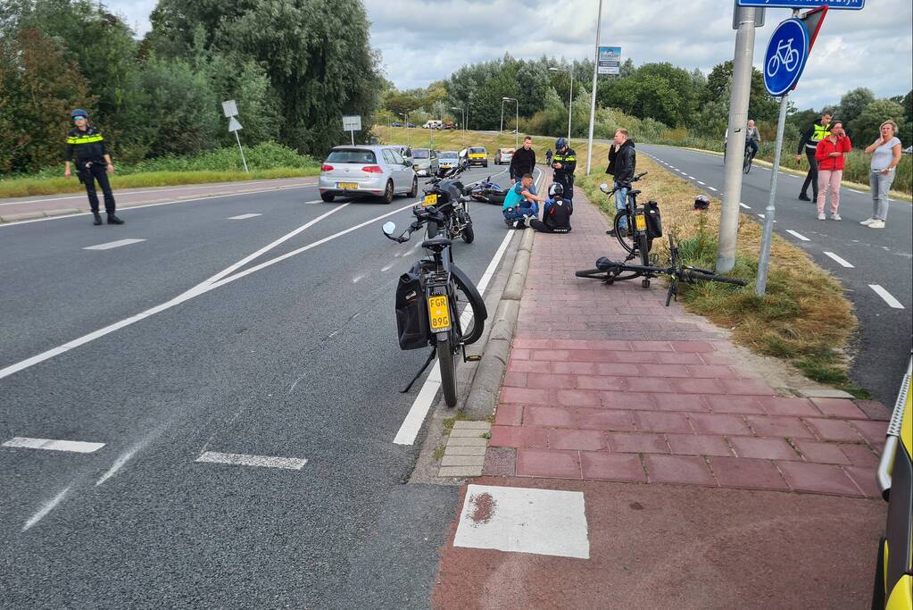 Motorrijder en fietser gewond bij ongeval
