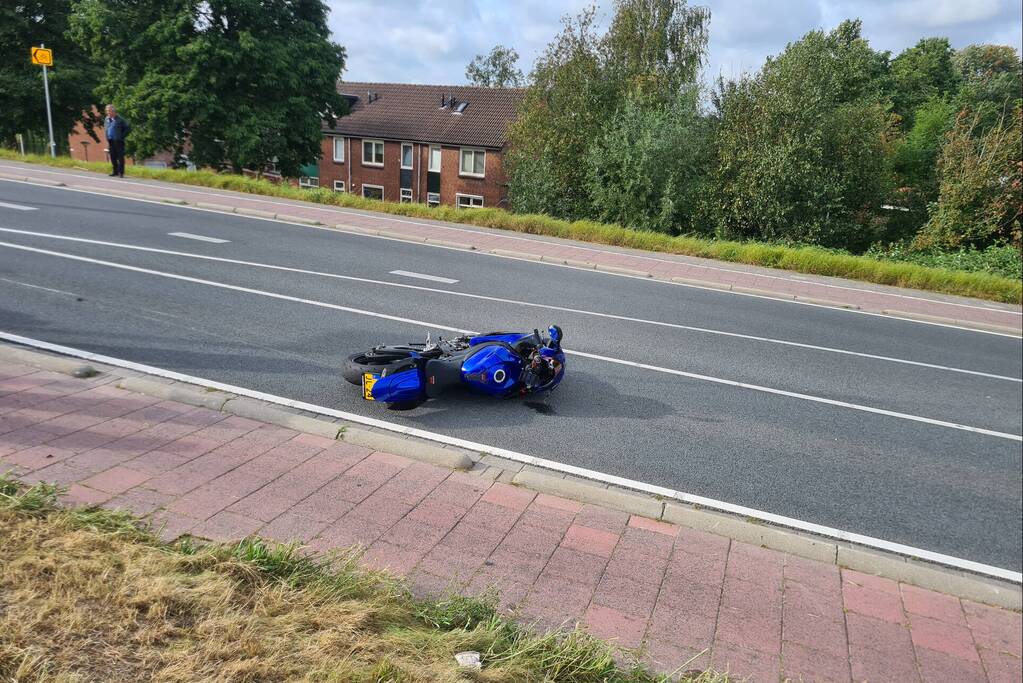 Motorrijder en fietser gewond bij ongeval