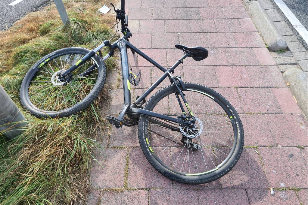 Motorrijder en fietser gewond bij ongeval