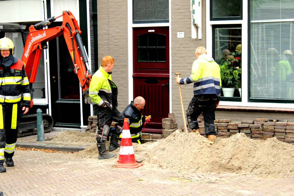 Gasleiding geraakt bij graafwerkzaamheden