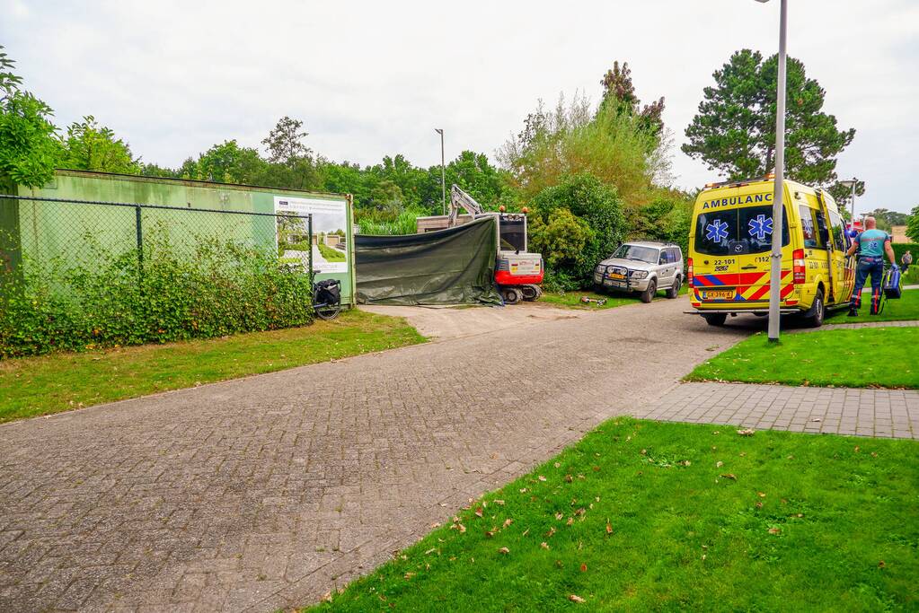 Man ernstig gewond bij werkzaamheden bouwplaats