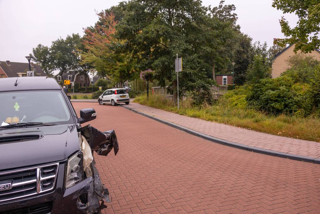 Twee ongelukken tegelijkertijd bij winkelcentrum