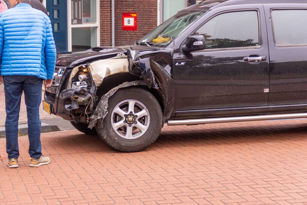 Twee ongelukken tegelijkertijd bij winkelcentrum