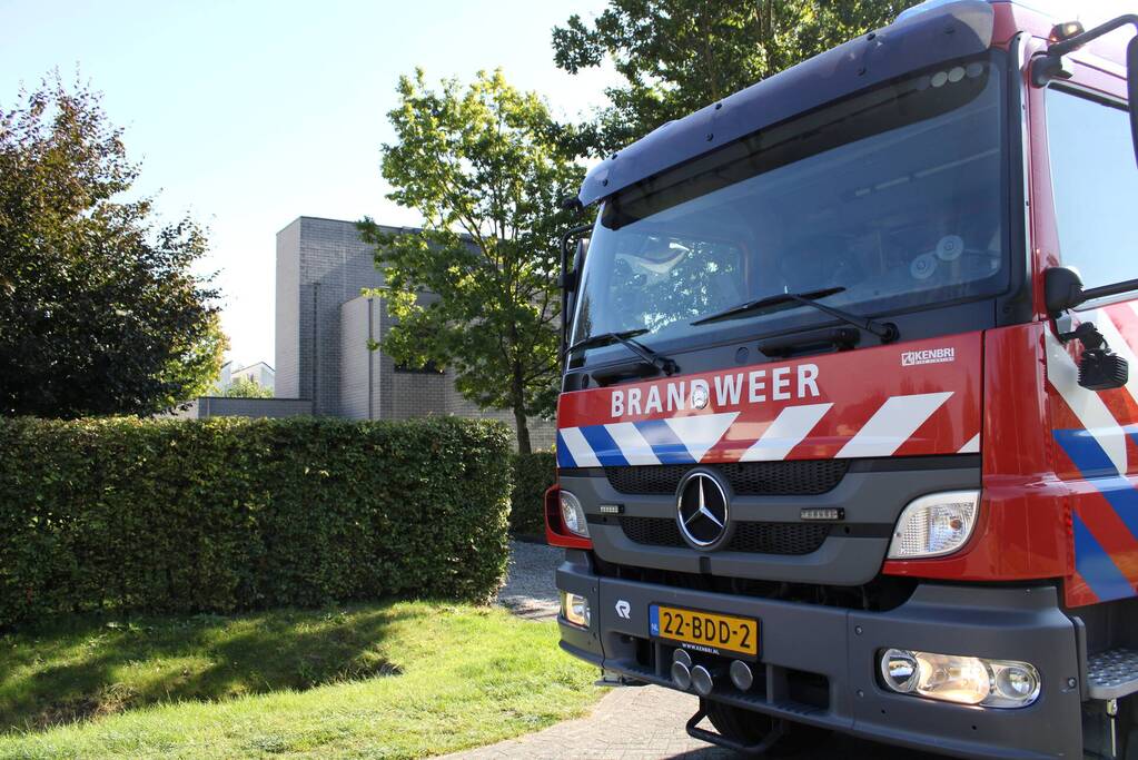 Onkruidbrander veroorzaakt brand in spouwmuur