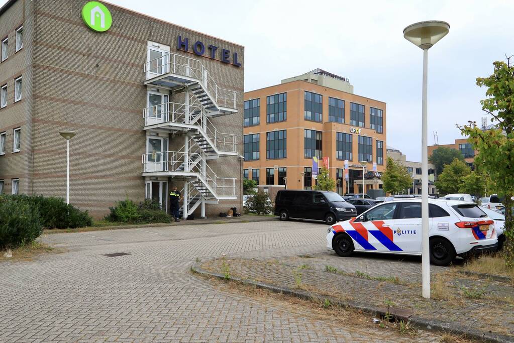 Overleden persoon aangetroffen in hotelkamer Campanile