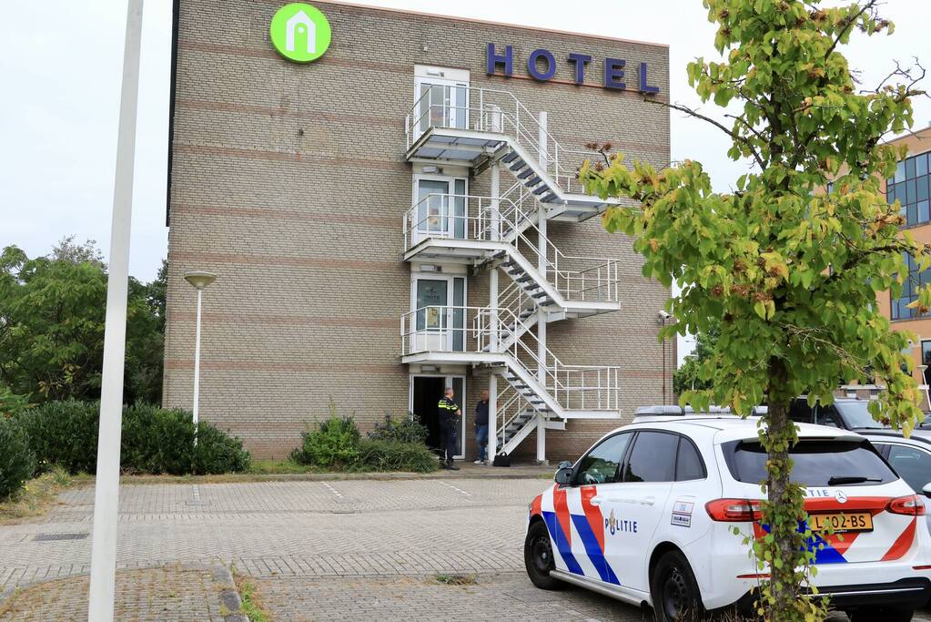 Overleden persoon aangetroffen in hotelkamer Campanile