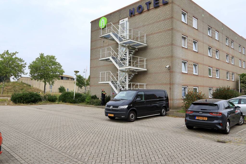 Overleden persoon aangetroffen in hotelkamer Campanile