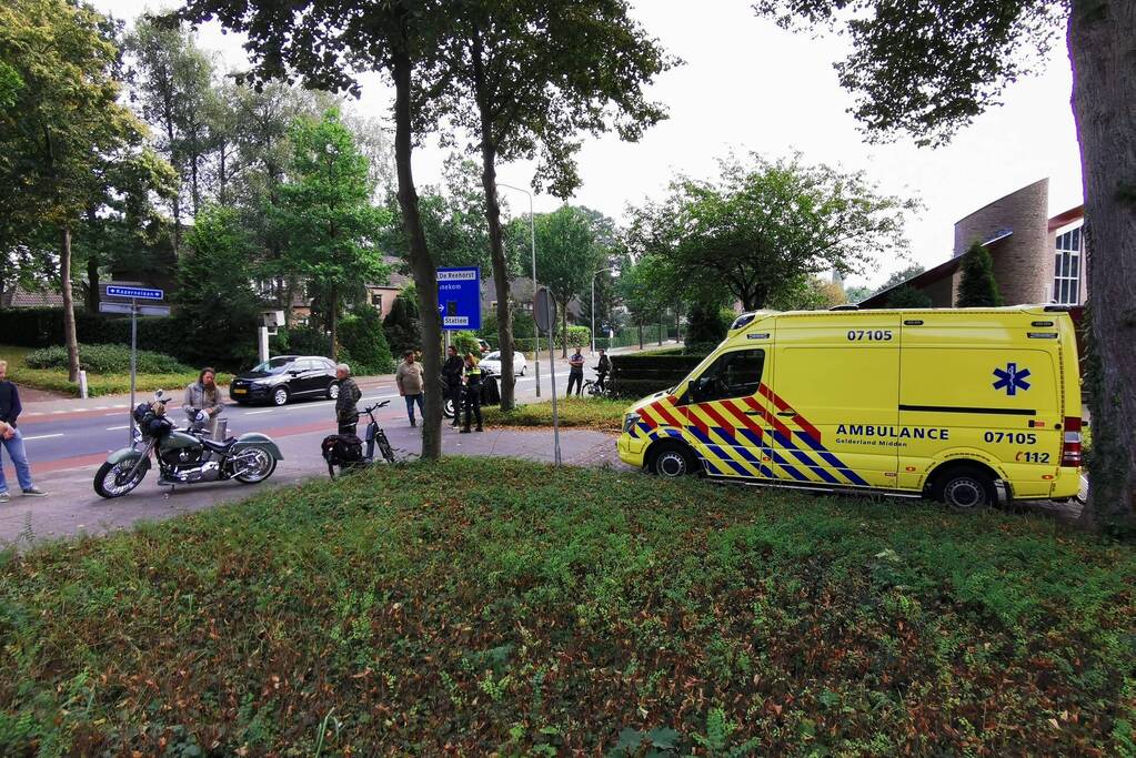 Fietser gewond bij botsing met motor