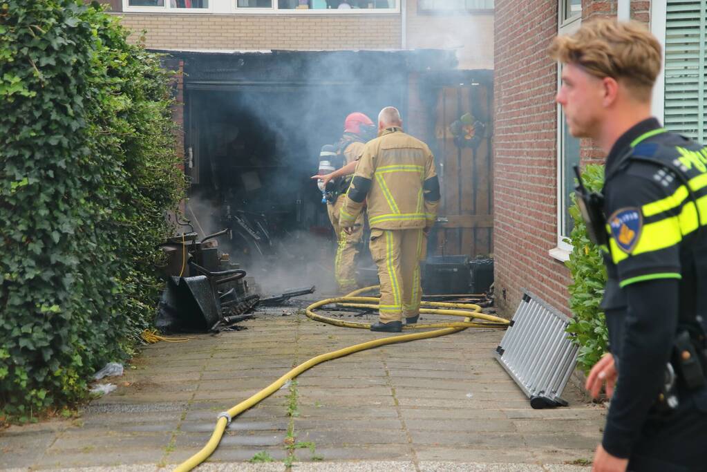 Garagebox uitgebrand tijdens klussen
