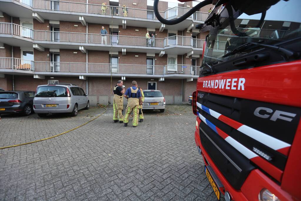 Brand in flatwoning op derde verdieping