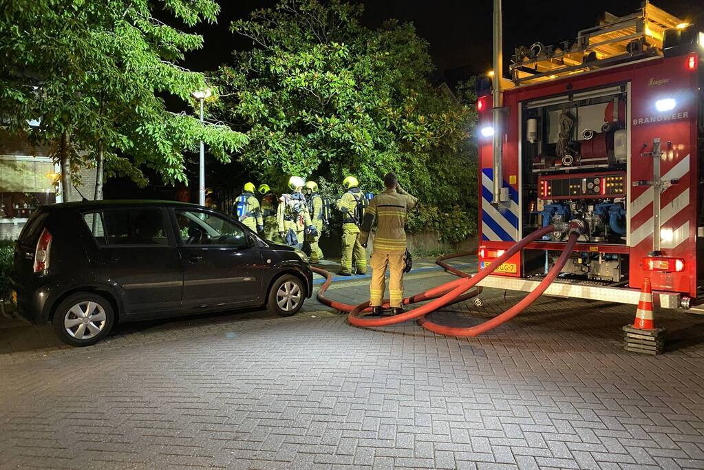 Grote brand in meerdere achtertuinen