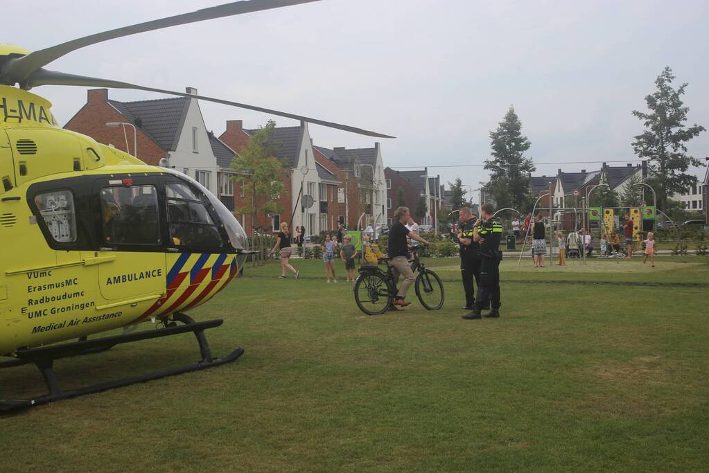 Traumahelikopter trekt veel bekijks