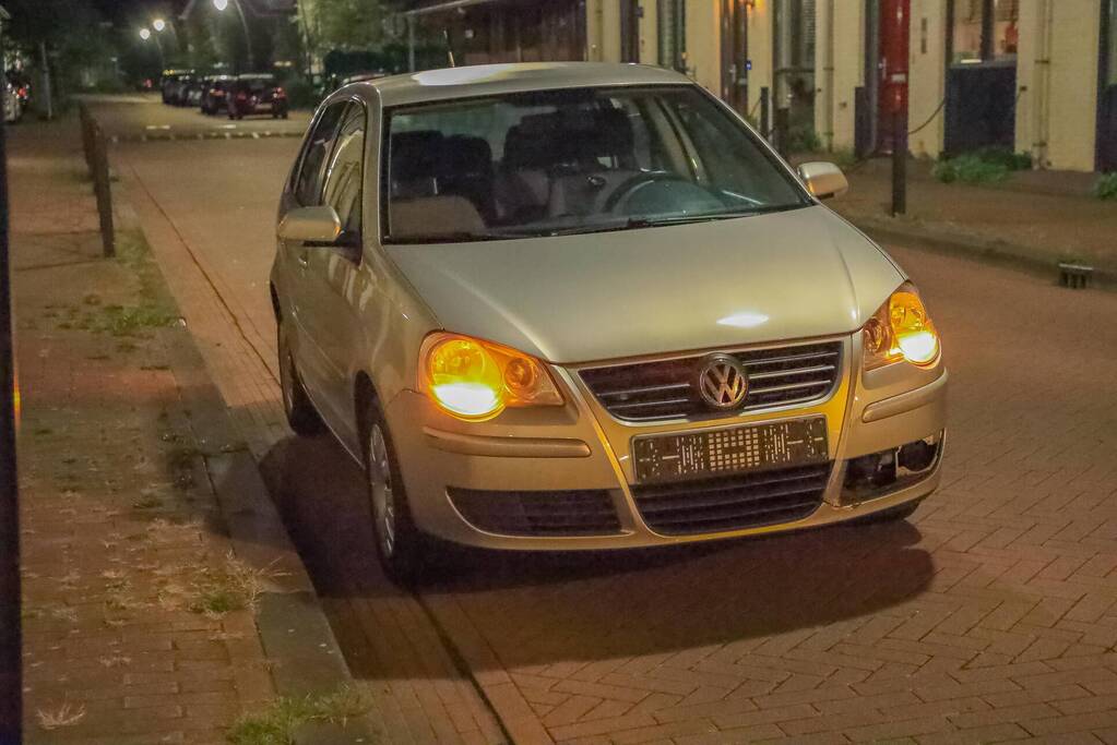 Botsing tussen personenauto en scooterrijder