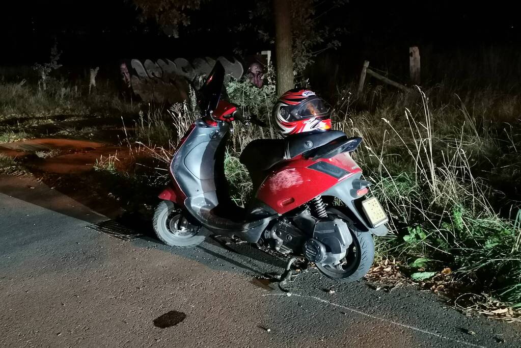 Persoon gewond door ongeval met bromfiets