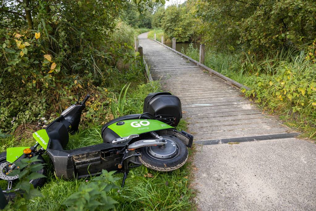 GO Sharing 45 km deelscooter vernield aangetroffen