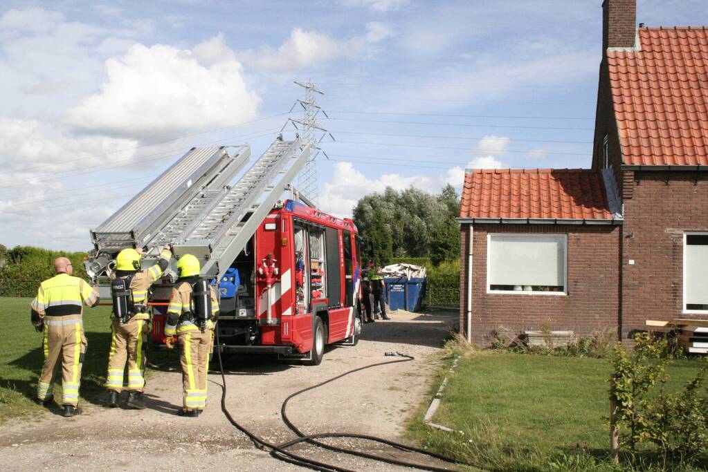 Brand bij woning snel onder controle