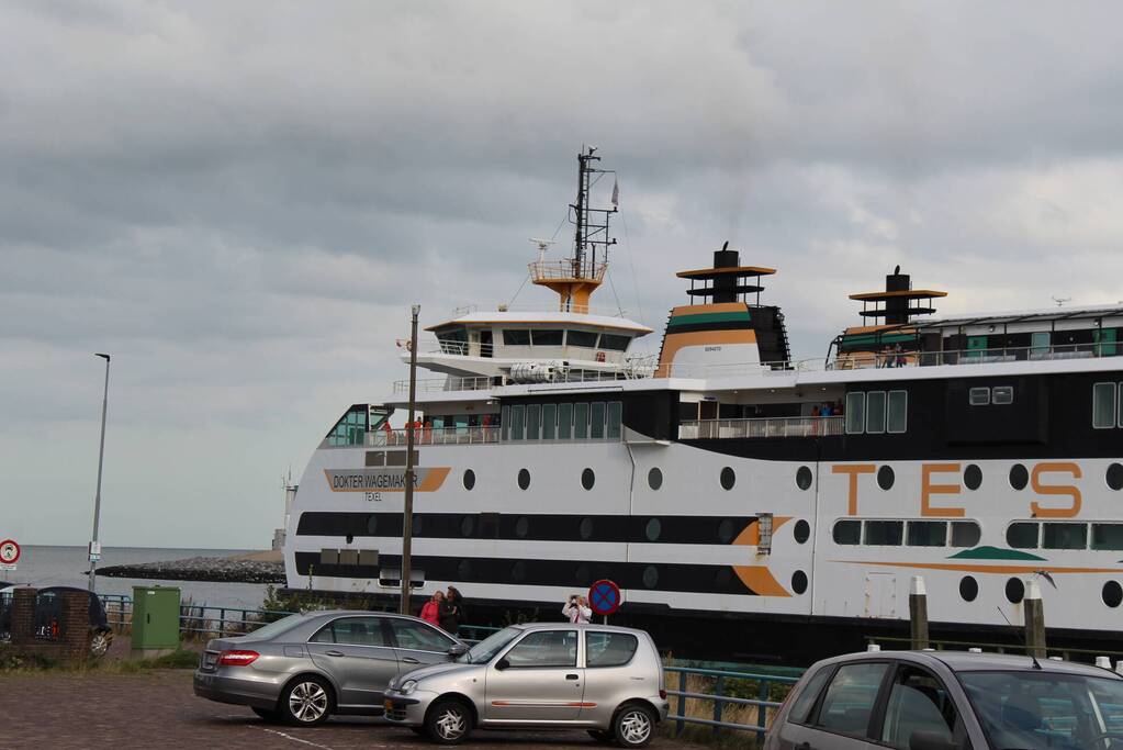 Traumahelikopter landt voor incident bij TESO veerhaven