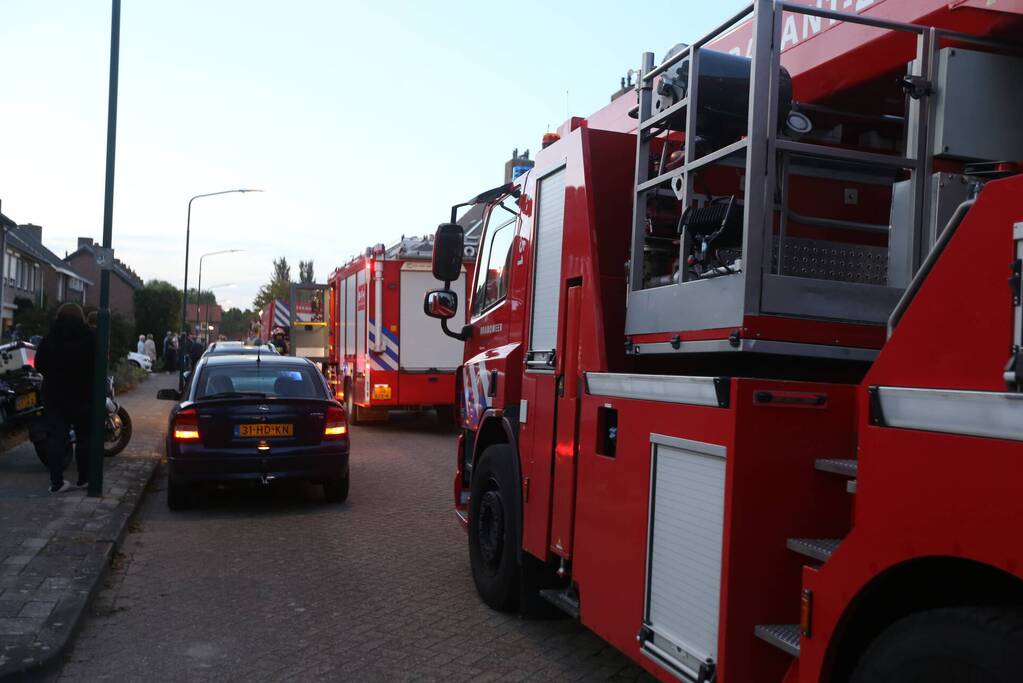 Veel rook bij brand in portiekwoning