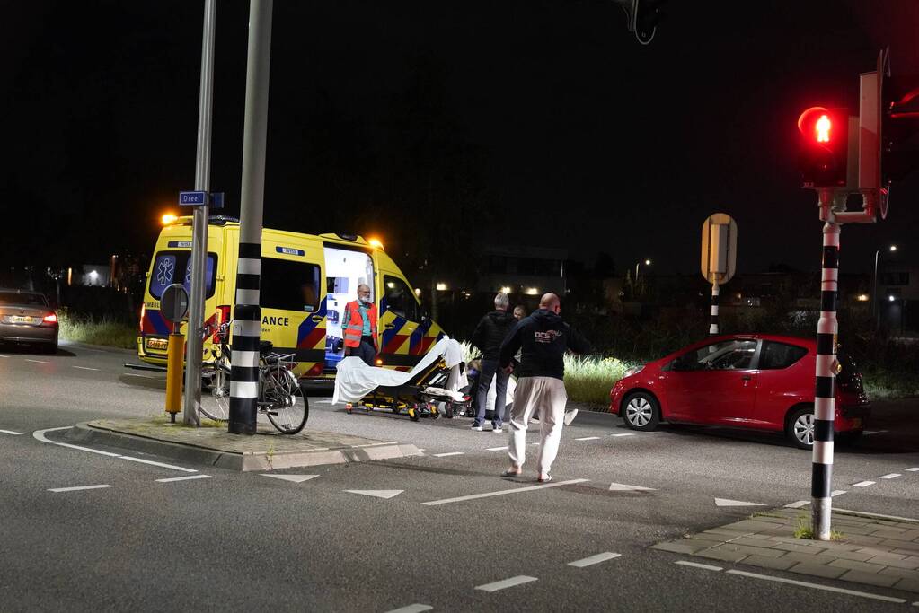 Fietser gewond bij botsing met auto