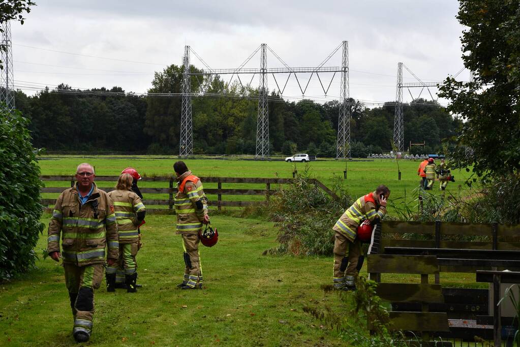 Lage druk gasleiding gesprongen midden in weiland