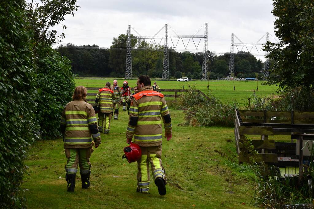 Lage druk gasleiding gesprongen midden in weiland