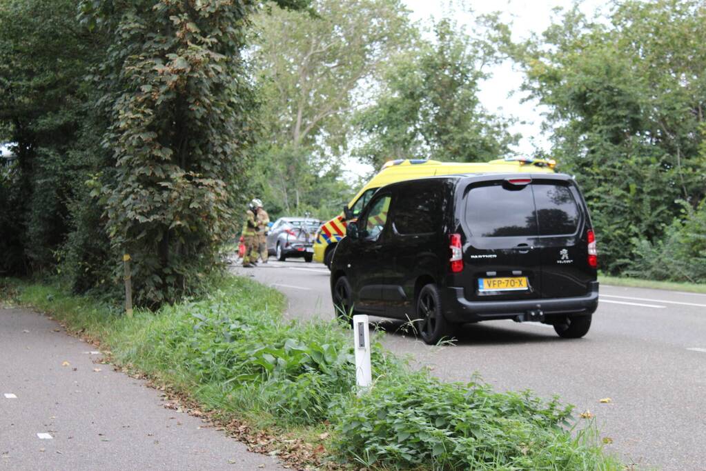 Auto total-loss na botsing met vrachtwagen