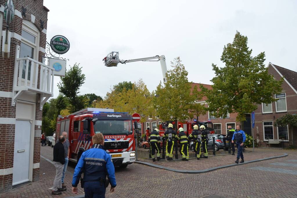 Veel rook bij keukenbrand van woning