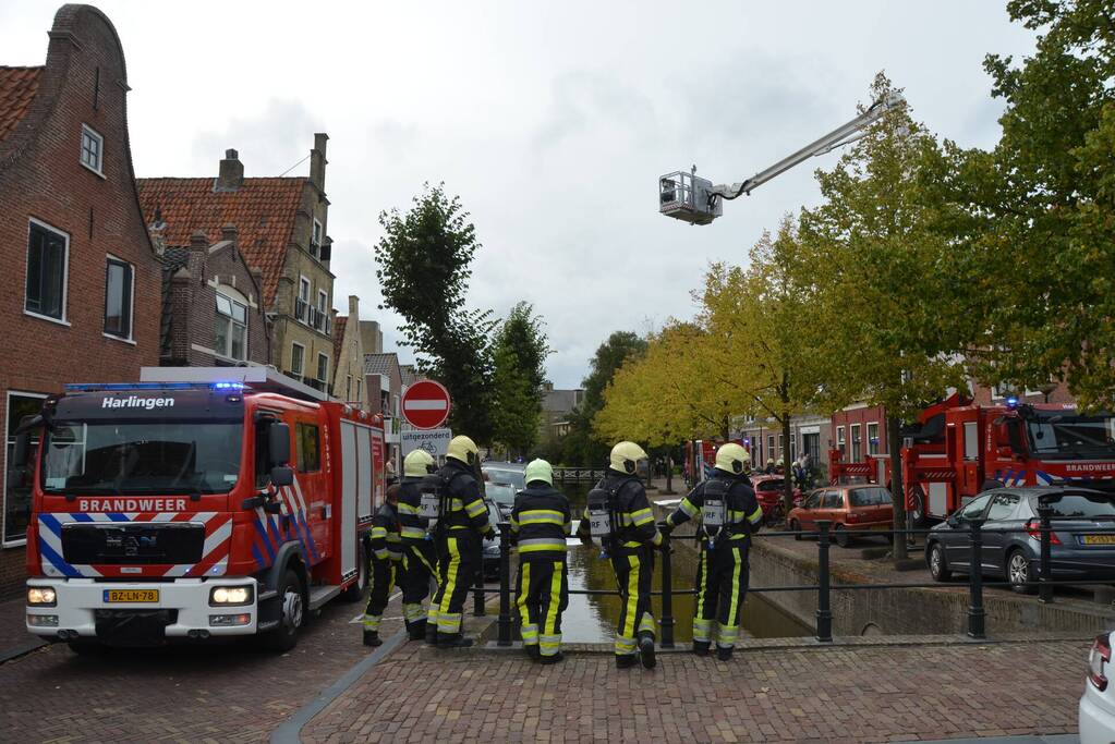Veel rook bij keukenbrand van woning