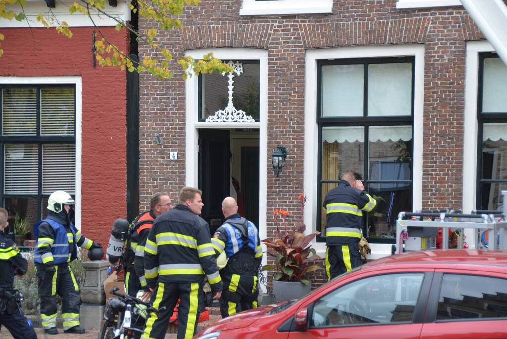 Veel rook bij keukenbrand van woning