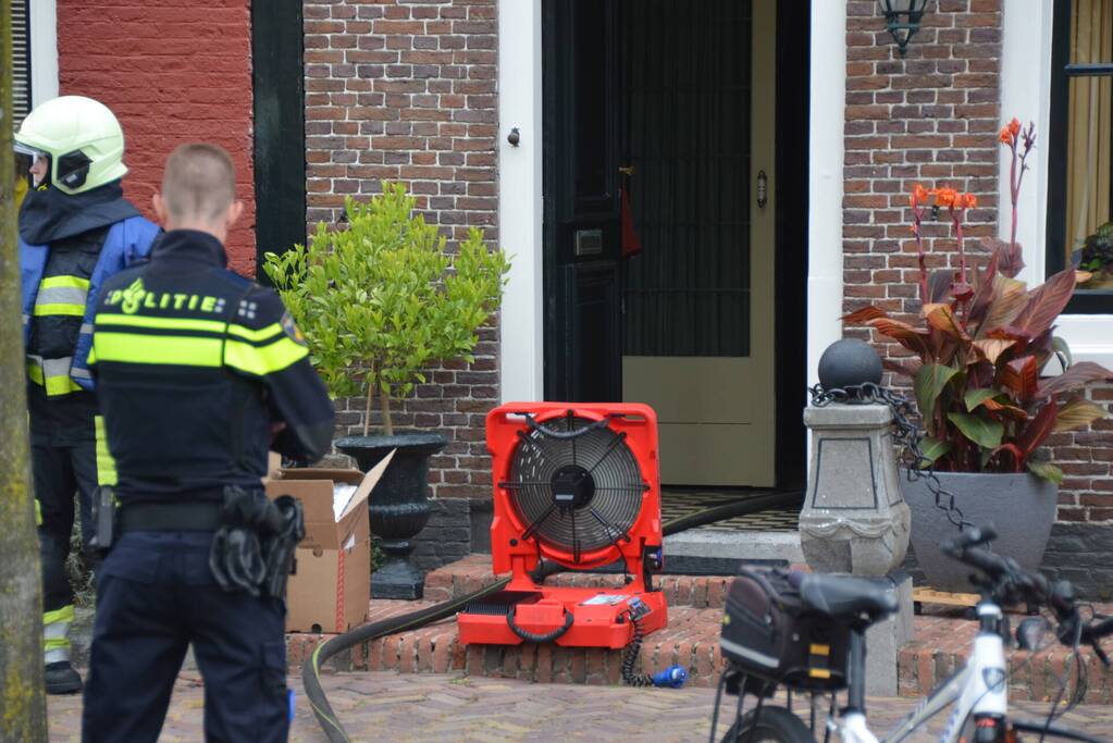Veel rook bij keukenbrand van woning