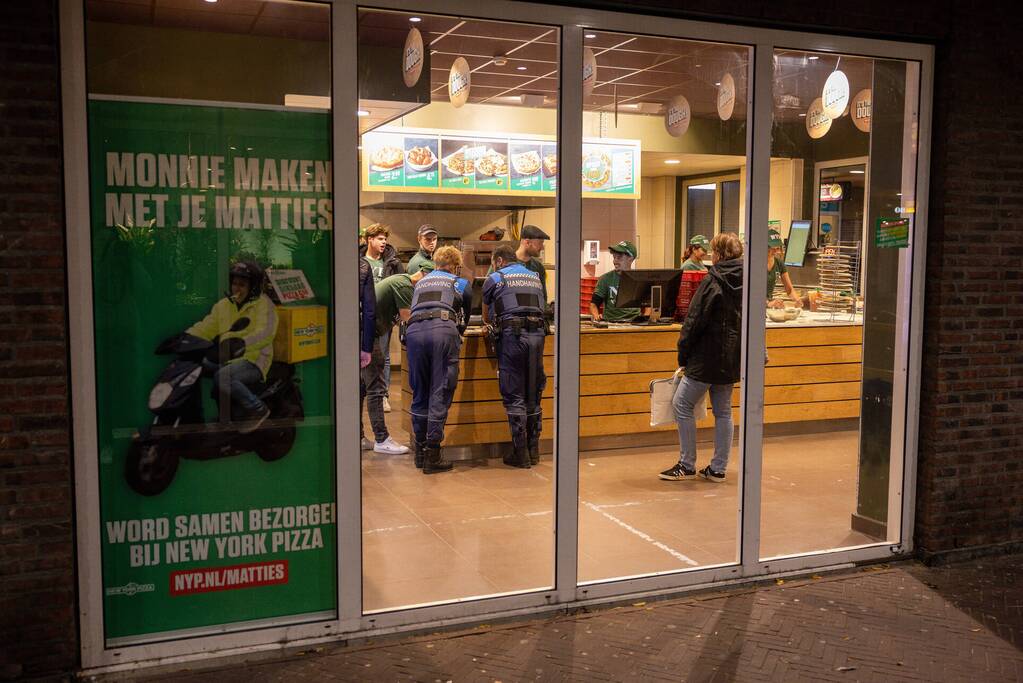 Dieven dumpen gestolen New York Pizza e-bike in sloot