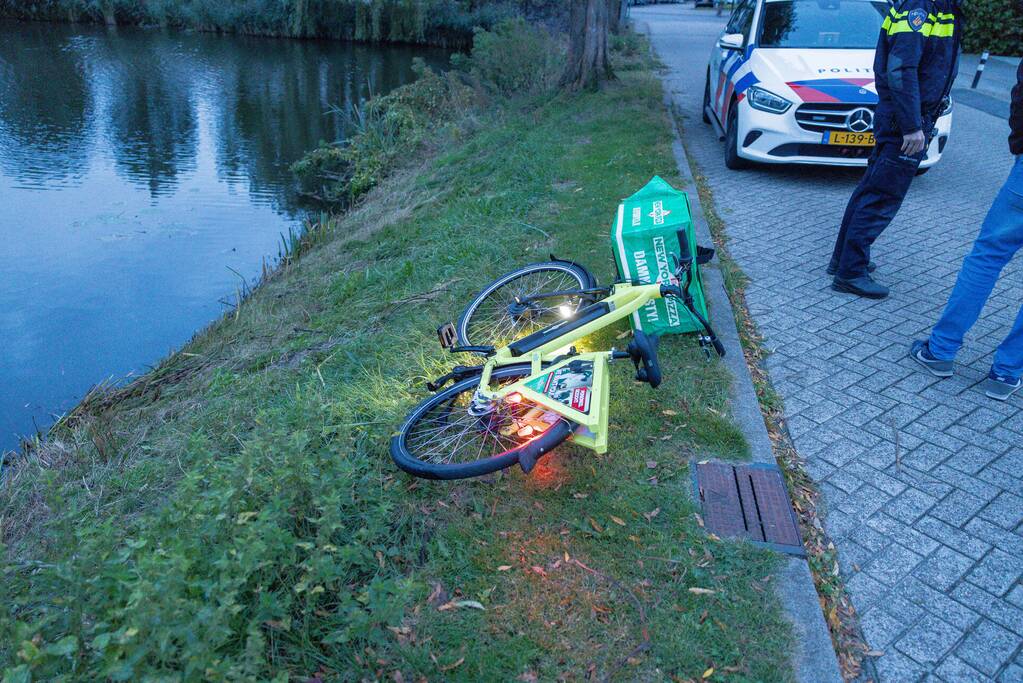 Dieven dumpen gestolen New York Pizza e-bike in sloot