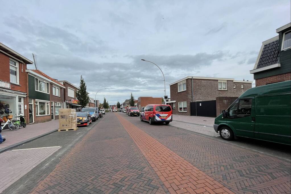 Forse rookontwikkeling bij brand in schuur