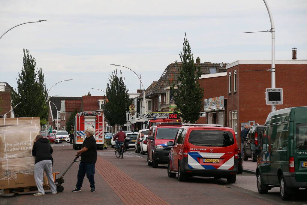 Forse rookontwikkeling bij brand in schuur