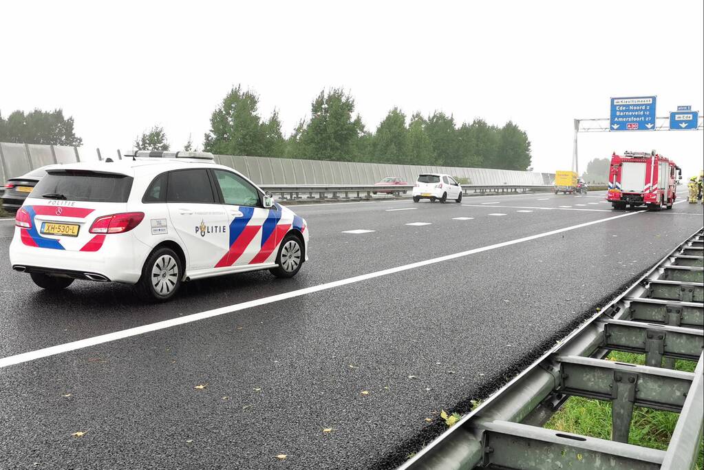 Kind gewond bij kop-staart botsing op snelweg