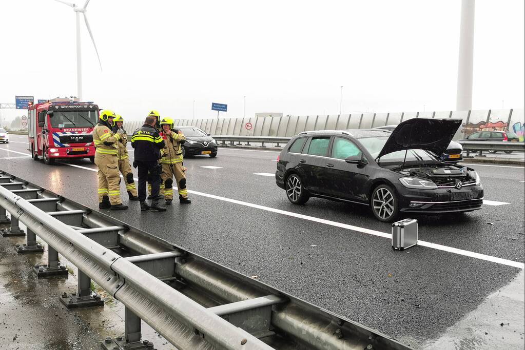 Kind gewond bij kop-staart botsing op snelweg